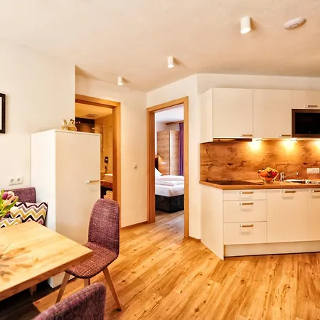 Amaris Apartment *